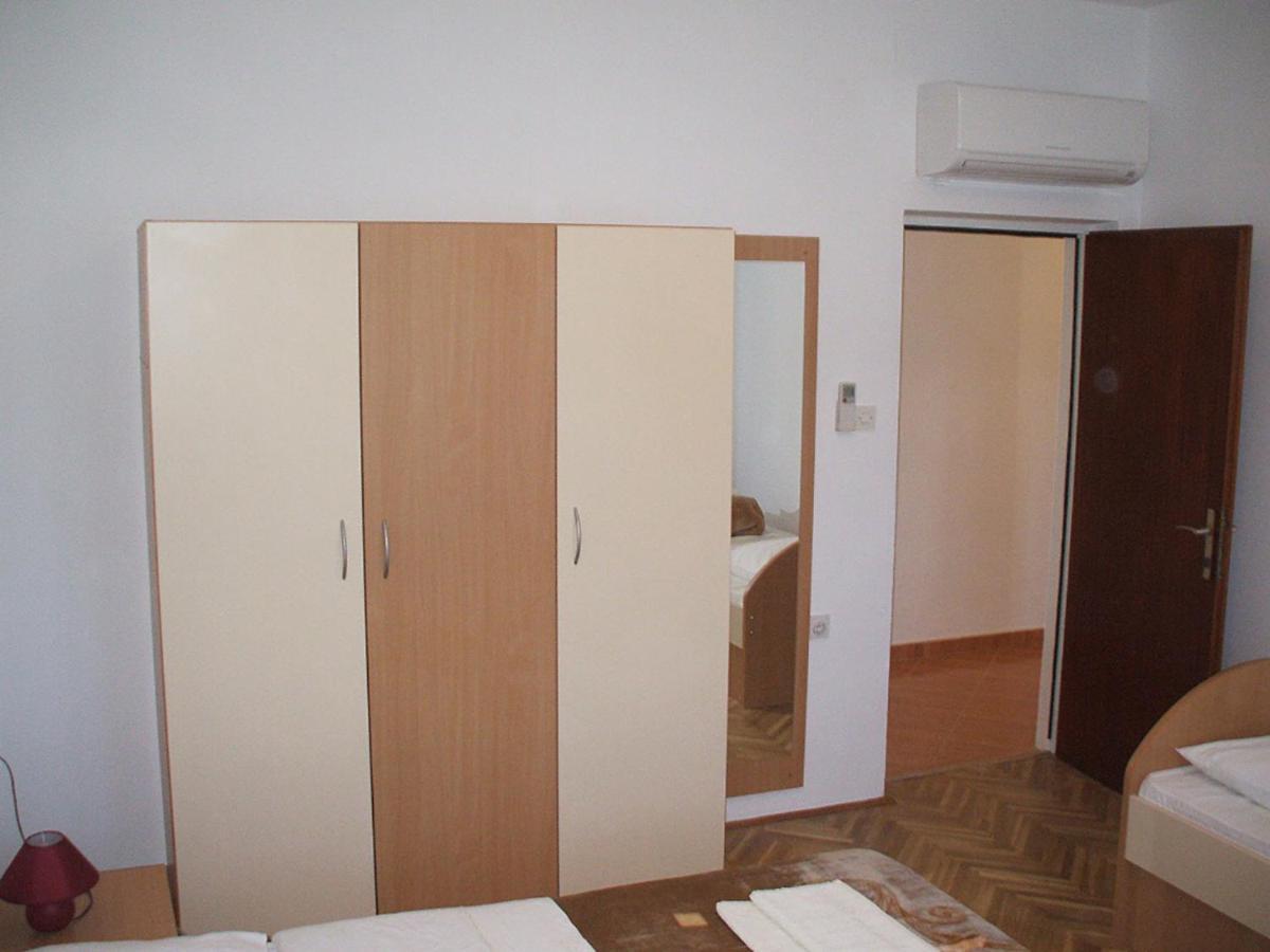 Apartments Piculjan 로파르 외부 사진