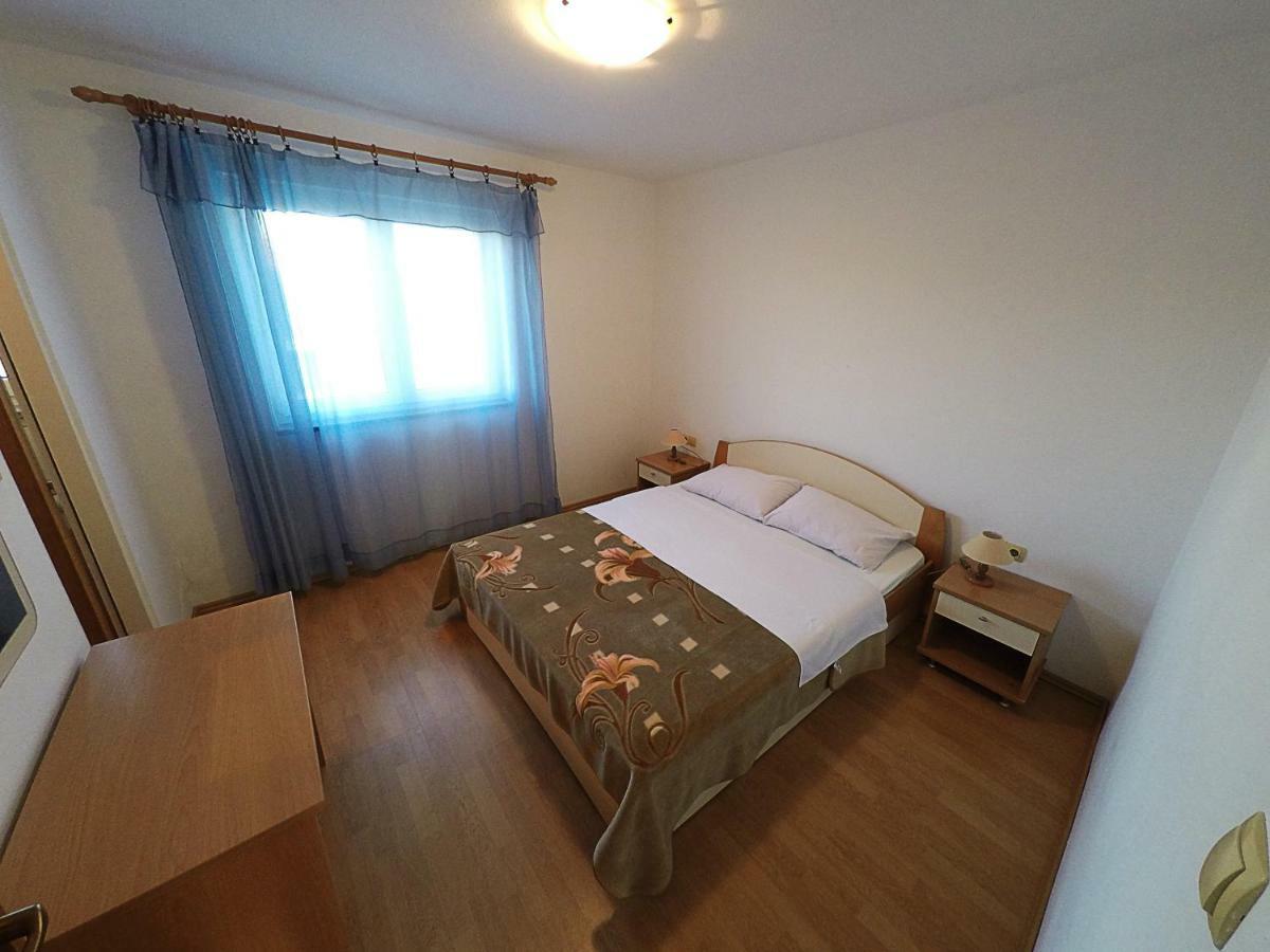Apartments Piculjan 로파르 외부 사진